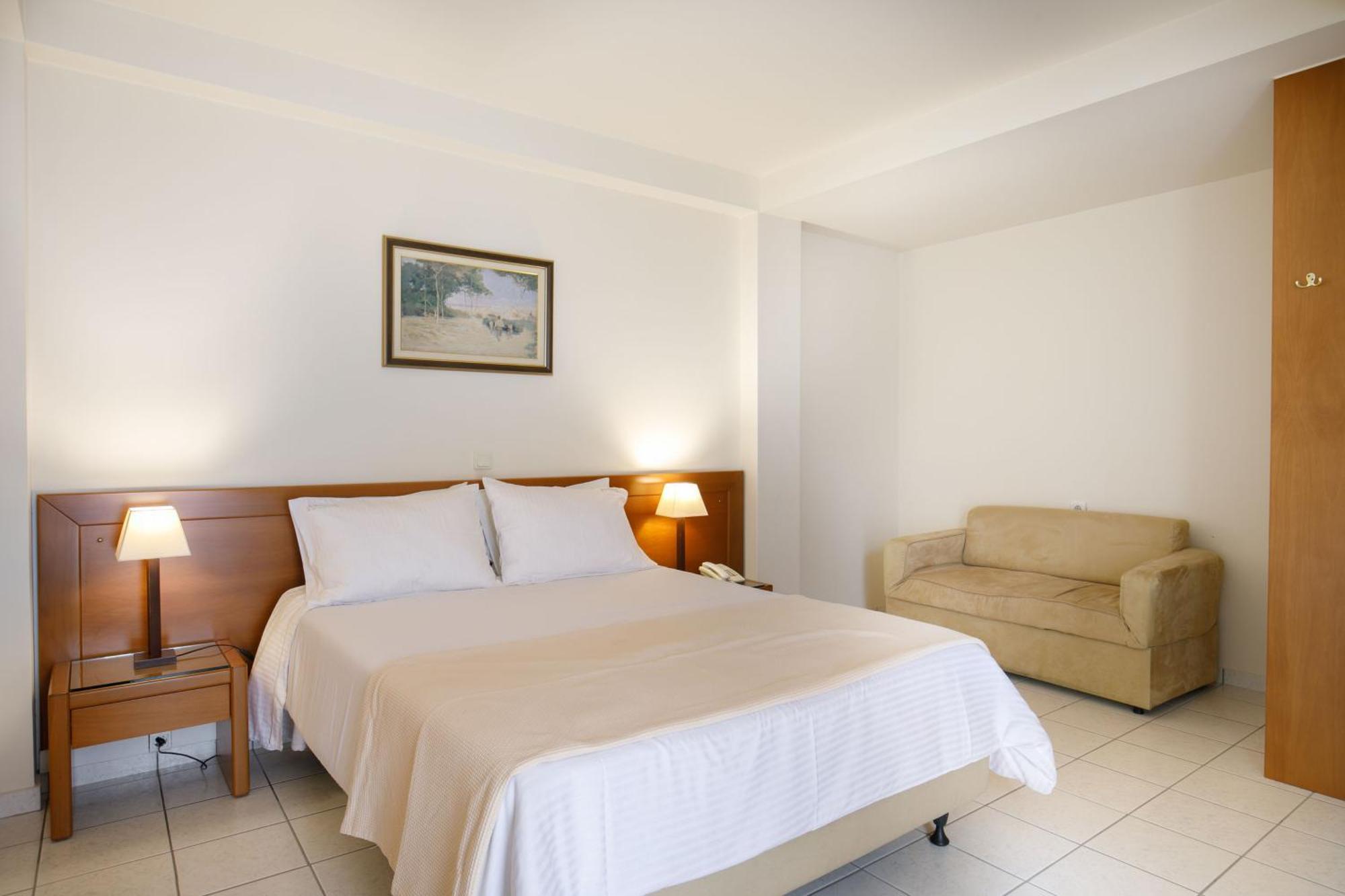 Hotel Athina Lamía Exteriör bild